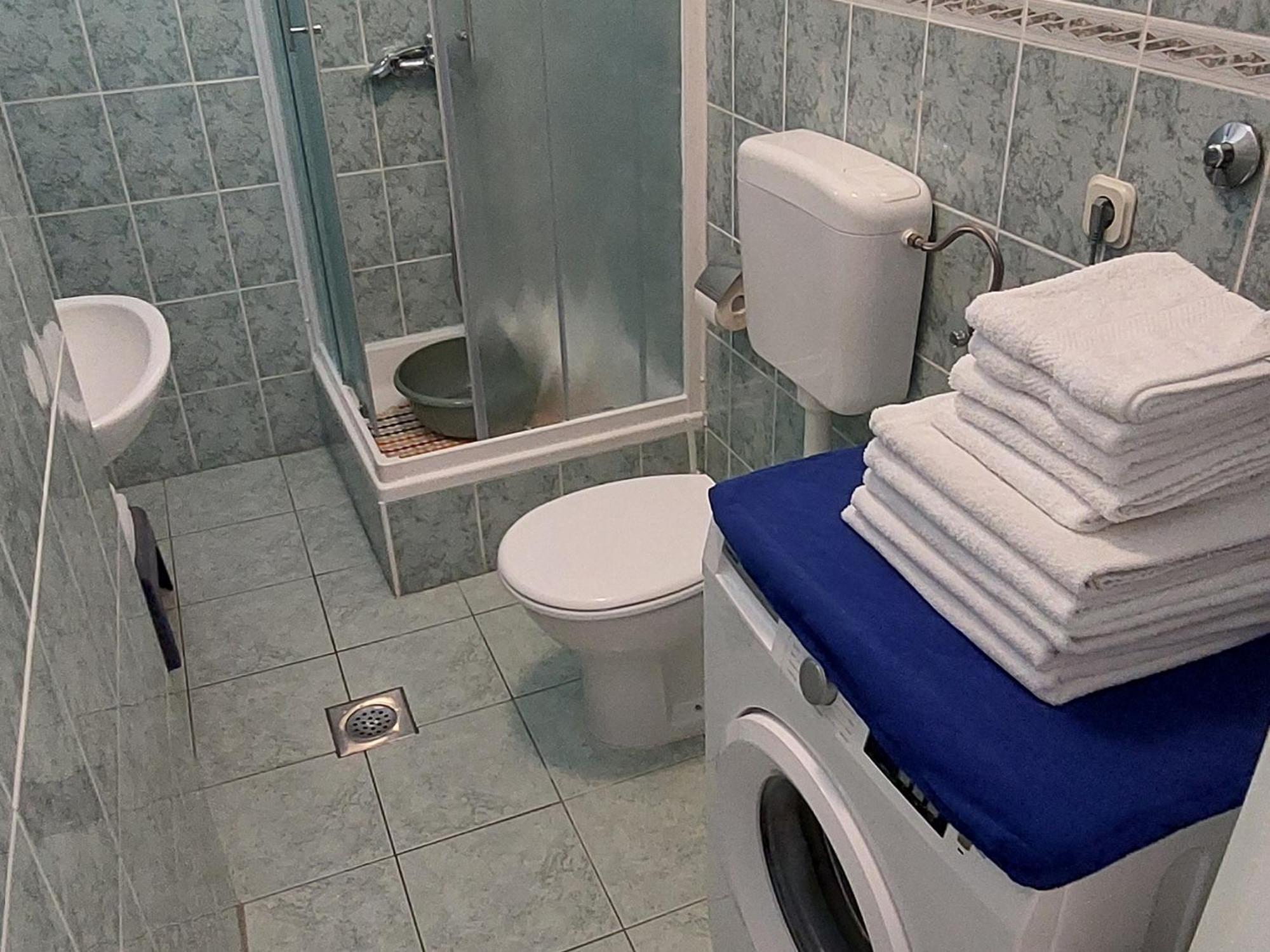 Apartmani Sonja Макарська Екстер'єр фото