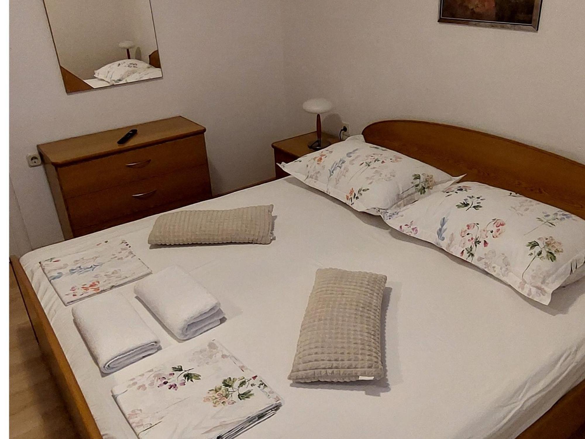 Apartmani Sonja Макарська Екстер'єр фото