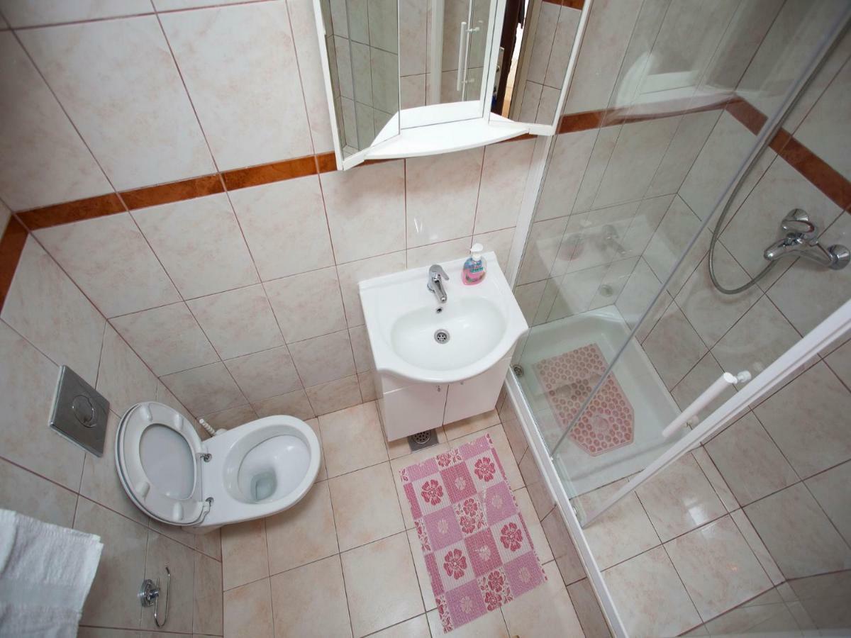 Apartmani Sonja Макарська Екстер'єр фото