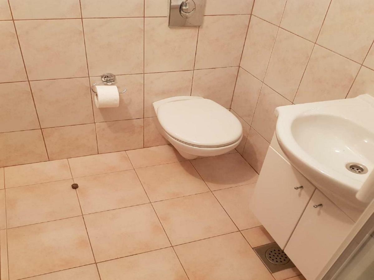 Apartmani Sonja Макарська Екстер'єр фото