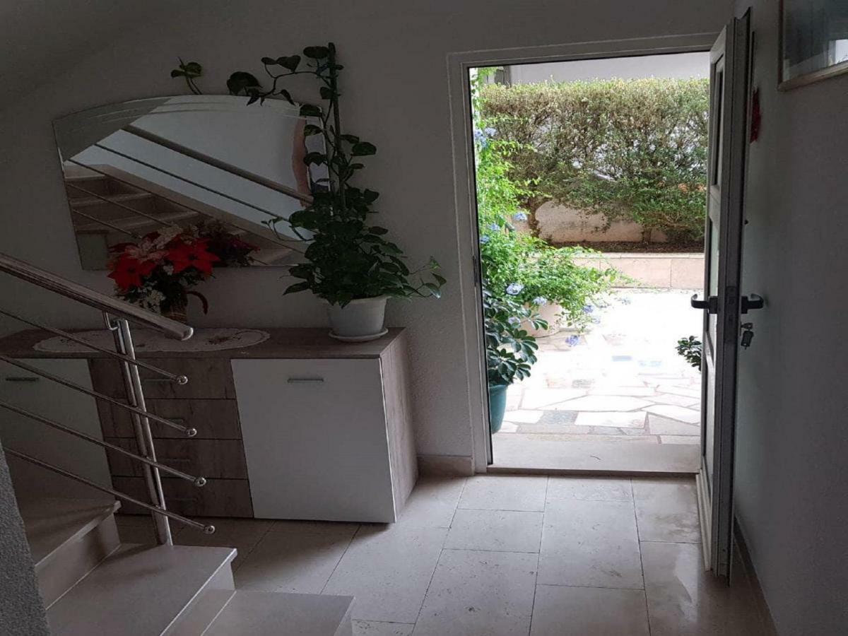 Apartmani Sonja Макарська Екстер'єр фото